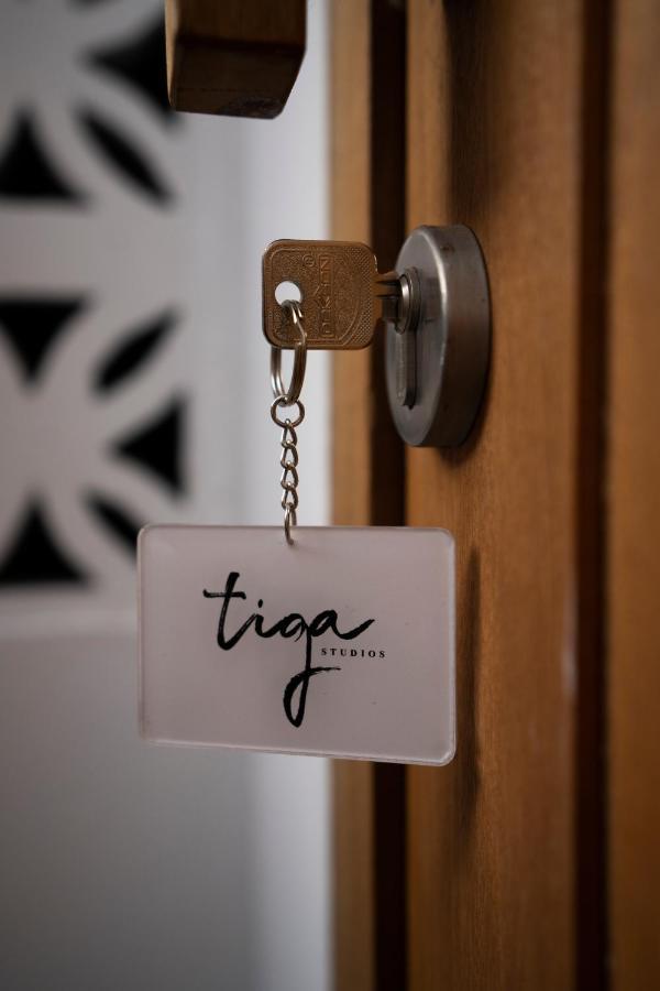 Tiga Studios - Adults Only Kuta  Kültér fotó